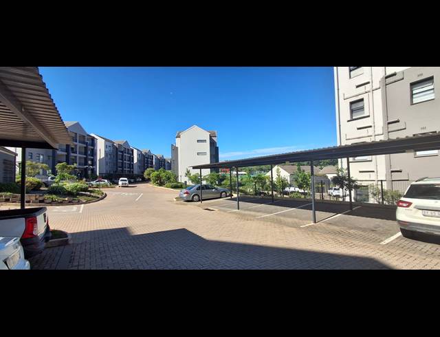 2 BEDROOM APARTMENT TO LET IN BALLITO CENTRAL